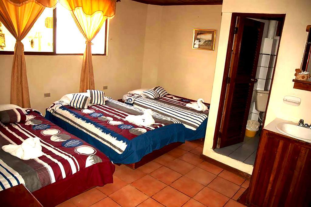 Hostal Castro Galapagos Puerto Ayora  Bilik gambar