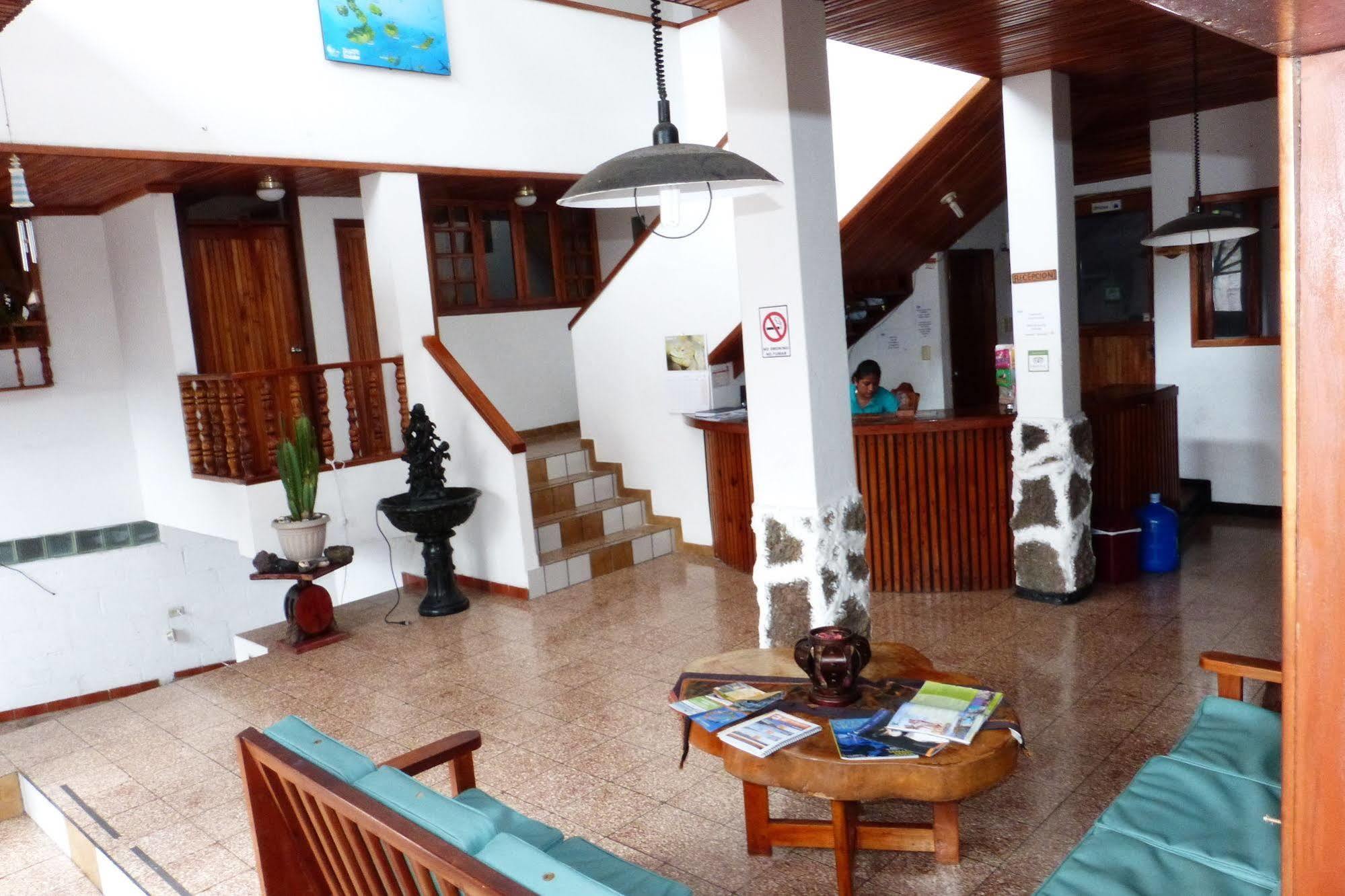 Hostal Castro Galapagos Puerto Ayora  Luaran gambar